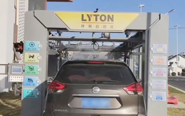 選擇林頓，選擇放心！江蘇周莊網(wǎng)紅打卡加油站選擇林頓FX-80A系列全自動(dòng)洗車機(jī)