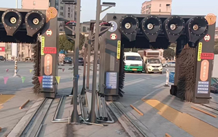 環(huán)保節(jié)水效率高！兩臺林頓龍門往復(fù)式全自動洗車機即將竣工！