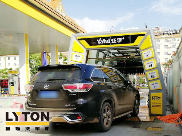 車主的喜愛的電腦洗車機，其控制系統是如何工作的？