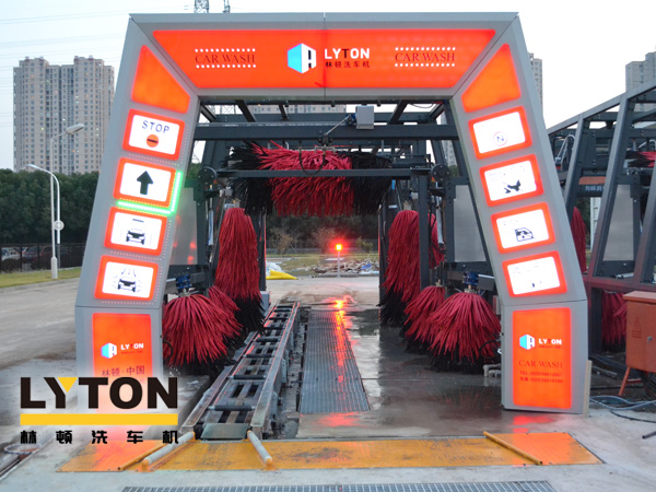 購買電腦洗車機對無序低價銷售戰略說NO!必然售后服務無從談起,設備問題不斷,車主體驗度差...