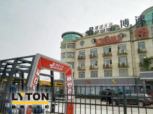 南京洗車機生產廠家給大家帶來幾點關于寒冬全自動洗車機保養注意事項